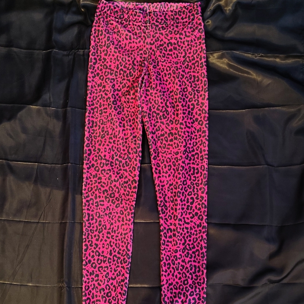 Spirit Hoods Women's Pink Velvet Leopard Print Leggings